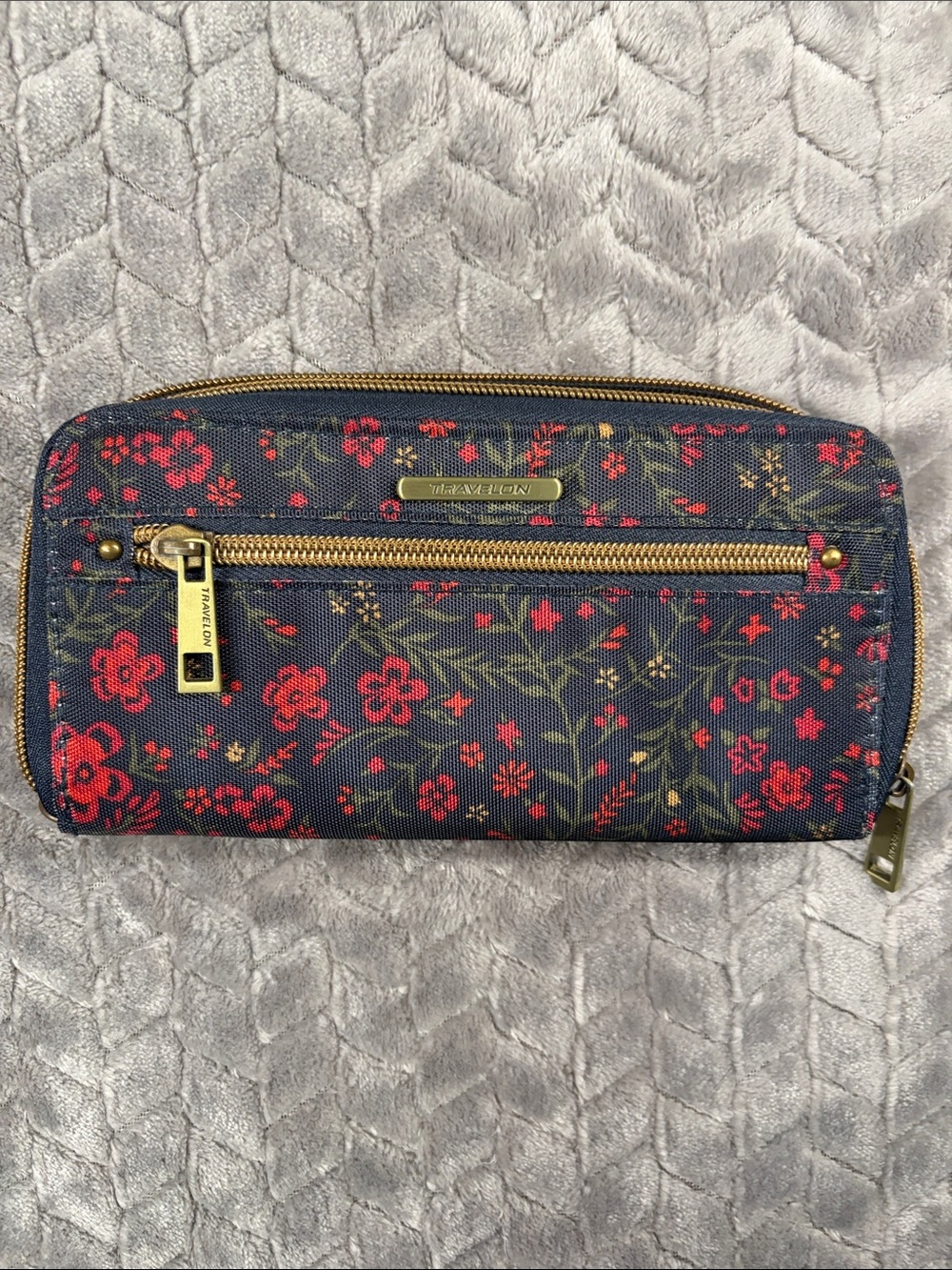 NWOT Travelon Navy Floral Zip Wallet with Red Flowers and Gold Hardware